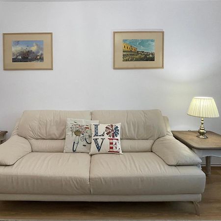2_Traveler'S Retreat Apartment Brasov Exterior photo