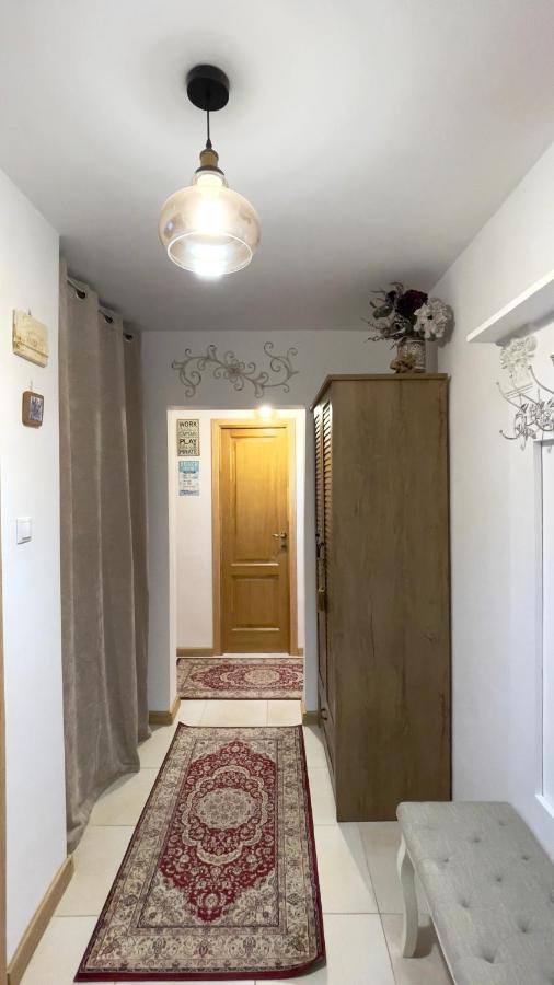 2_Traveler'S Retreat Apartment Brasov Exterior photo